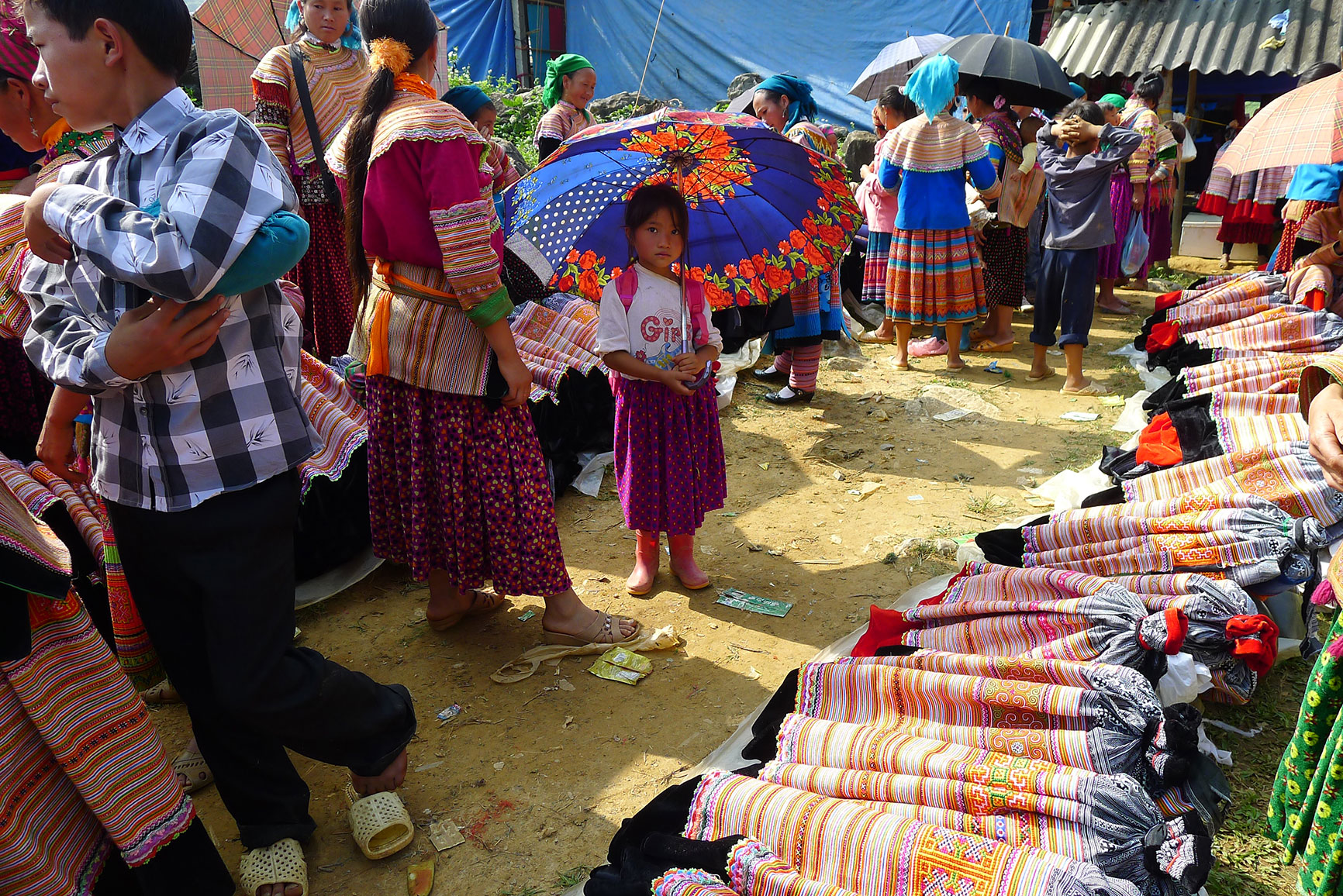 Can Cau Market